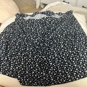 Brandy Melville cute floral skirt for sale! One size!!